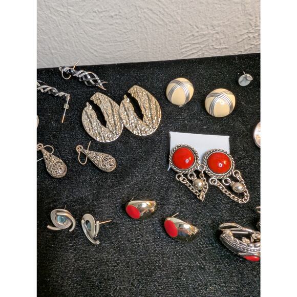 Fourteen Silver Tone Red White Blue Theme Pierced Earring Jewelry Lot - Picture 15 of 15
